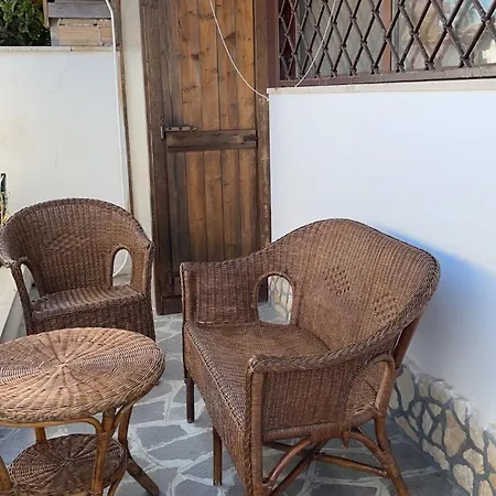 Villino Indipendente Con Cortile Privato 4 P Letto - Sul Mare Vicino Aeroporto E Fiera Villa